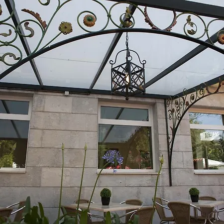 Balneario De Hotel Alceda